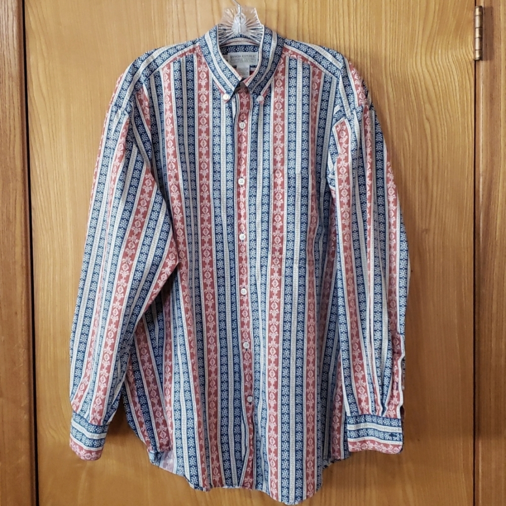 Banana Republic Safari & Travel Clothing Co. Button Down Shirt